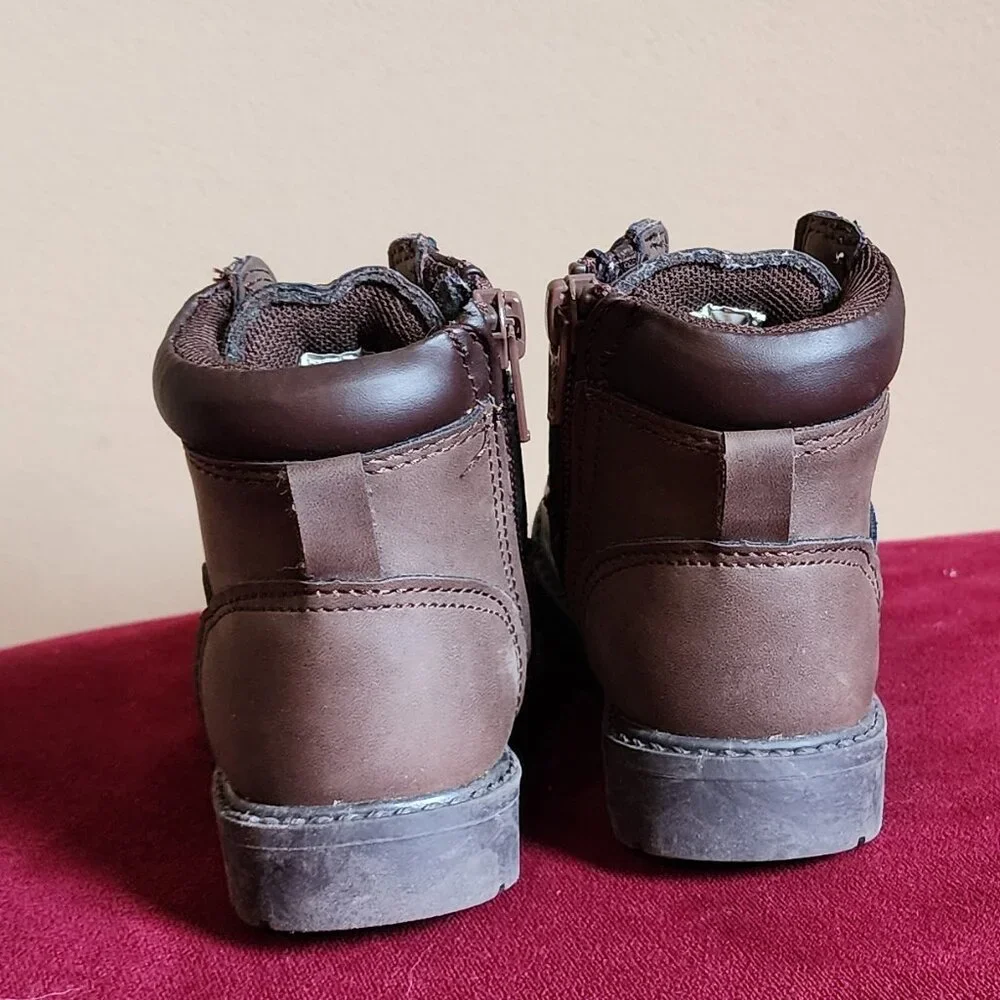 Jumping Beans Toddler Brown Combat boots. Size 5 New
